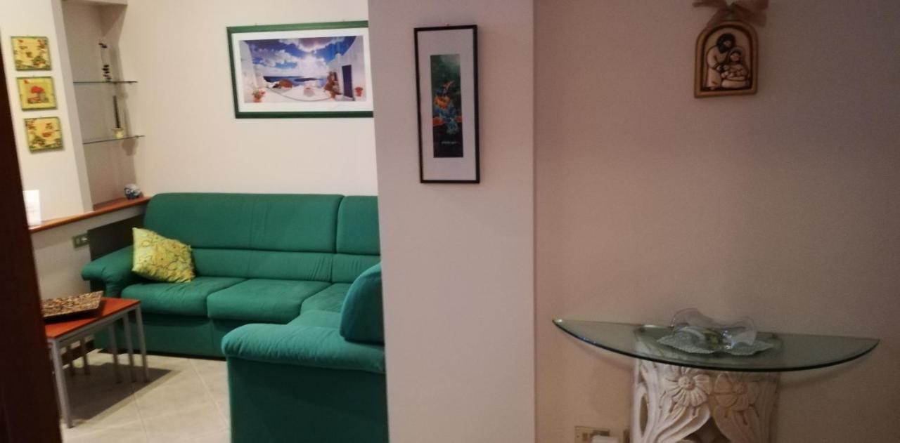 Casa Vacanze La Mela Monza Exteriör bild