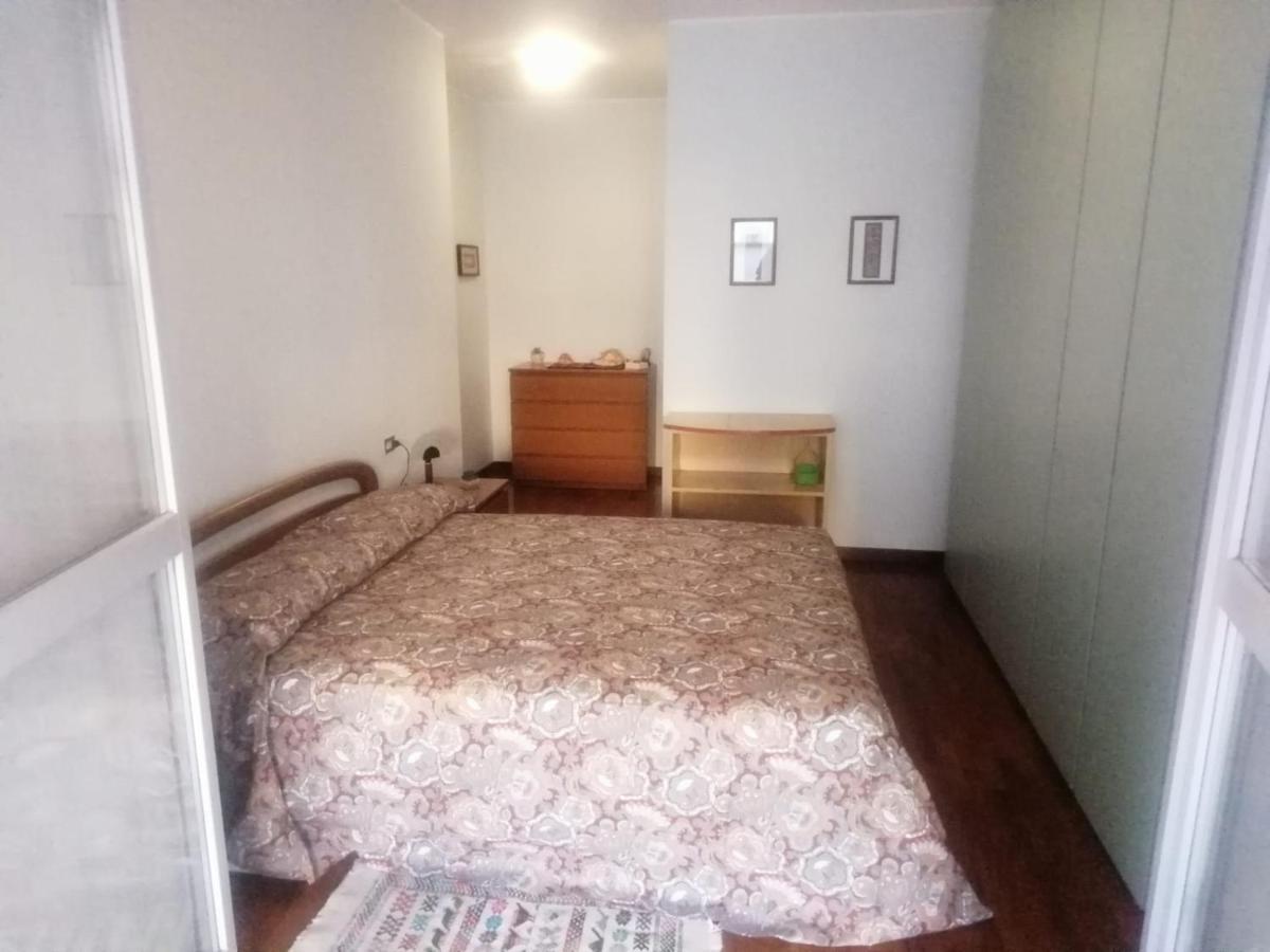 Casa Vacanze La Mela Monza Exteriör bild
